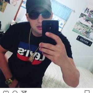 Meet your Posher, Rafael